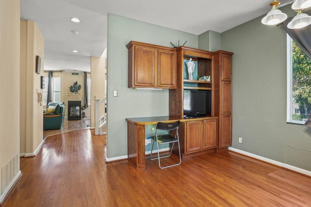 Beautiful Spacious House 2Br / 4Br In Silver Terrace San Francisco Eksteriør bilde